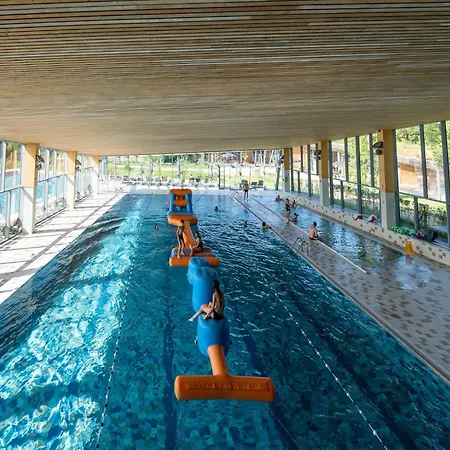 Treehouse In Tournai With Sauna & Forest Views *