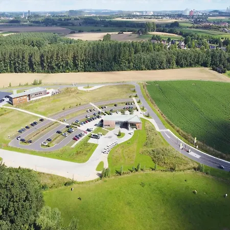 بيت للعطل Treehouse In Tournai With Sauna & Forest Views *
