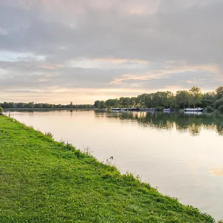 Treehouse In Tournai With Sauna & Forest Views بيت للعطل Antoing