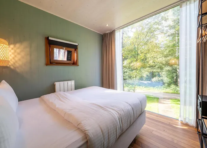 Treehouse In Tournai With Sauna & Forest Views Casa vacanze Antoing