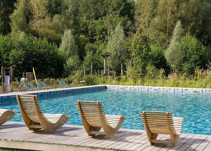 Treehouse In Tournai With Sauna & Forest Views Casa vacanze *