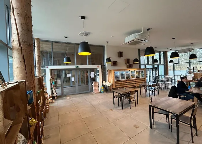 Treehouse In Tournai With Sauna & Forest Views Casa vacanze Antoing